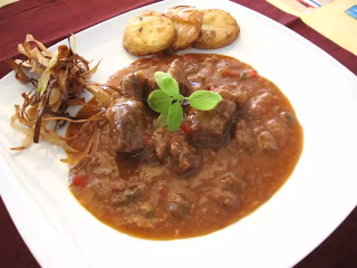 Goulasch Sencillo | Recetas de Cocina