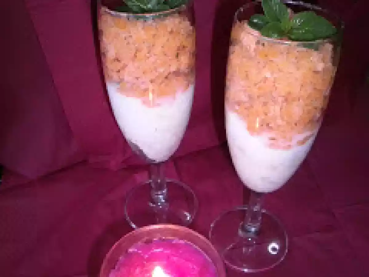 Granizado salado de tomate con orégano fresco y manjar blanco de Ferran Adriá