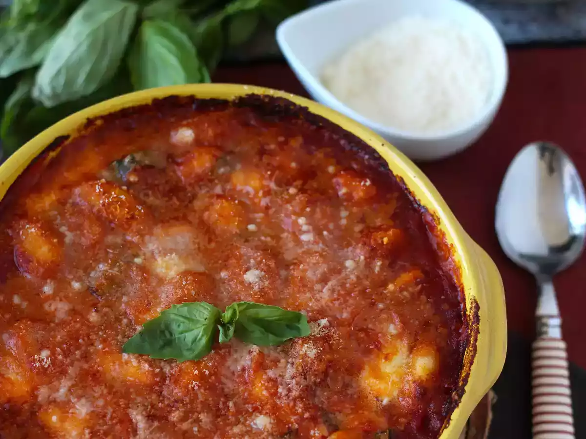 Gratinado de ñoquis con tomate y mozzarella - gnocchi o ñoquis alla sorrentina - foto 3