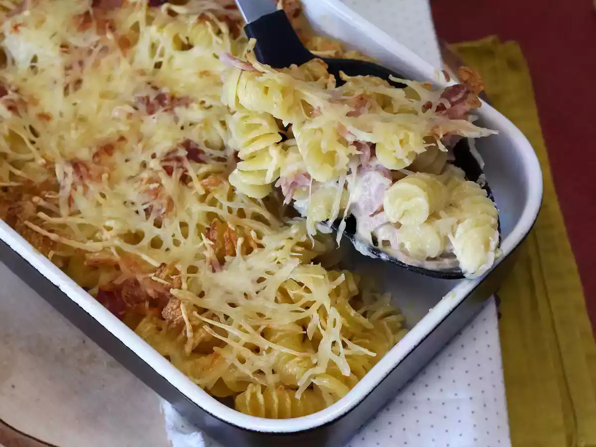 Gratinado de pasta con jamón y queso en freidora de aire: receta fácil y rápida - foto 2