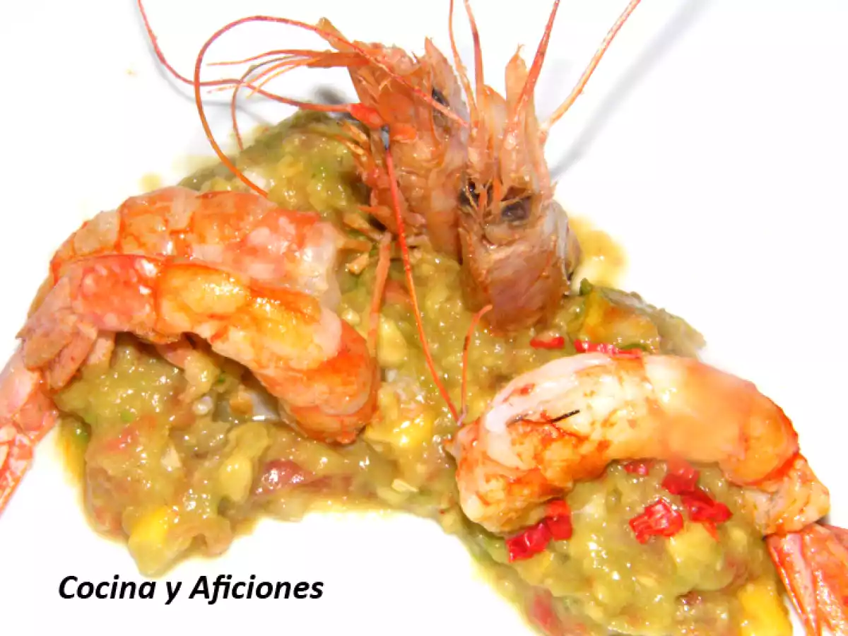 Guacamole con langostinos