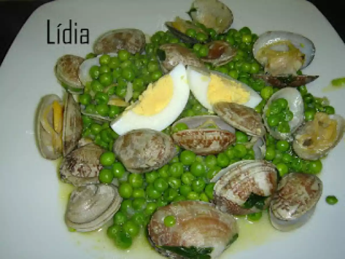 GUISANTES CON ALMEJAS