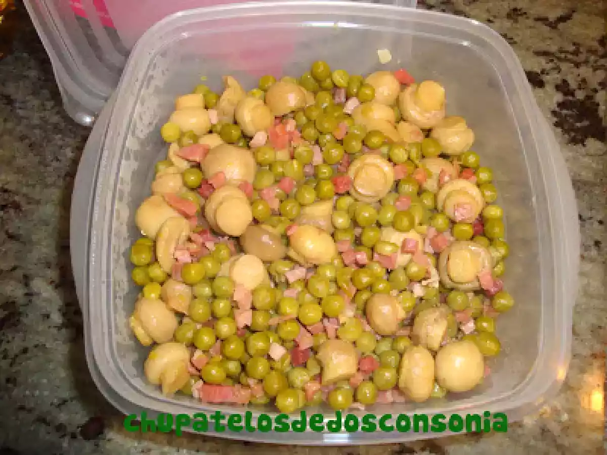 Guisantes con beicon y champiñones para llevar