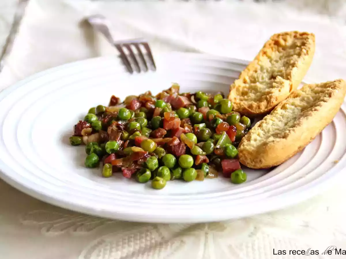 Guisantes con jamón salteados