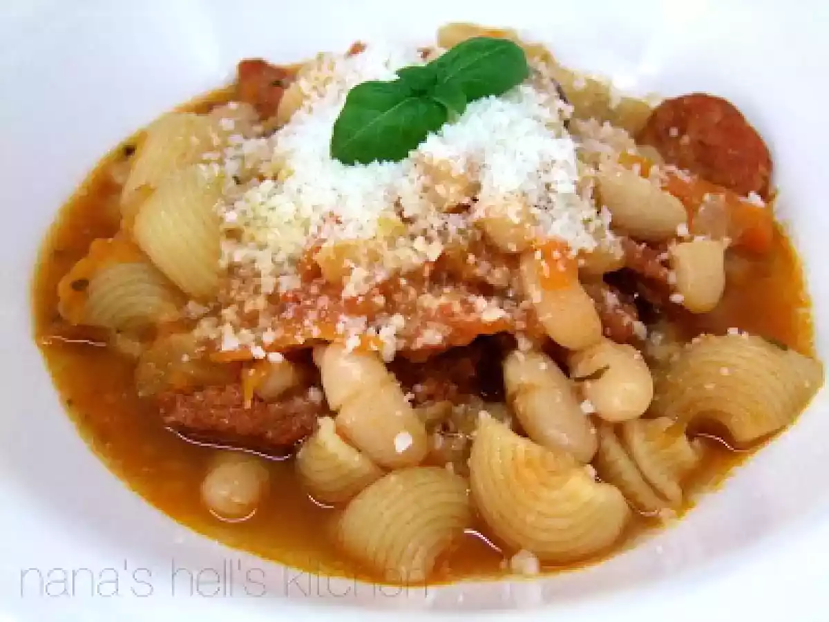 Guiso de alubias con pasta