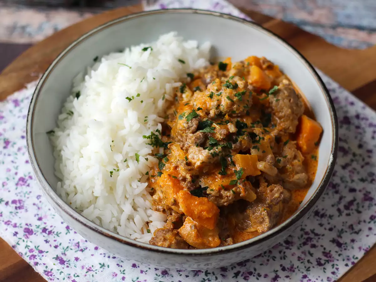 Guiso de calabaza y carne picada en una sola cazuela: cremoso y especiado - foto 5