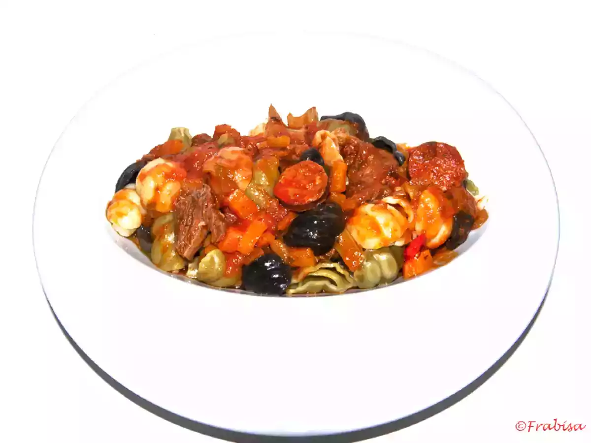 Guiso de carne y pasta - foto 2