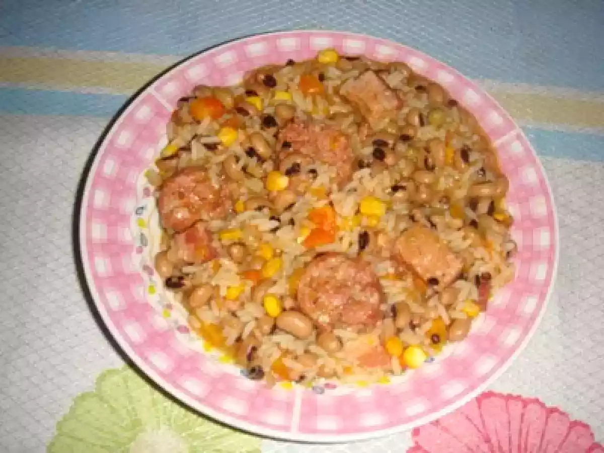 Guiso de feijao fradinho y arroz