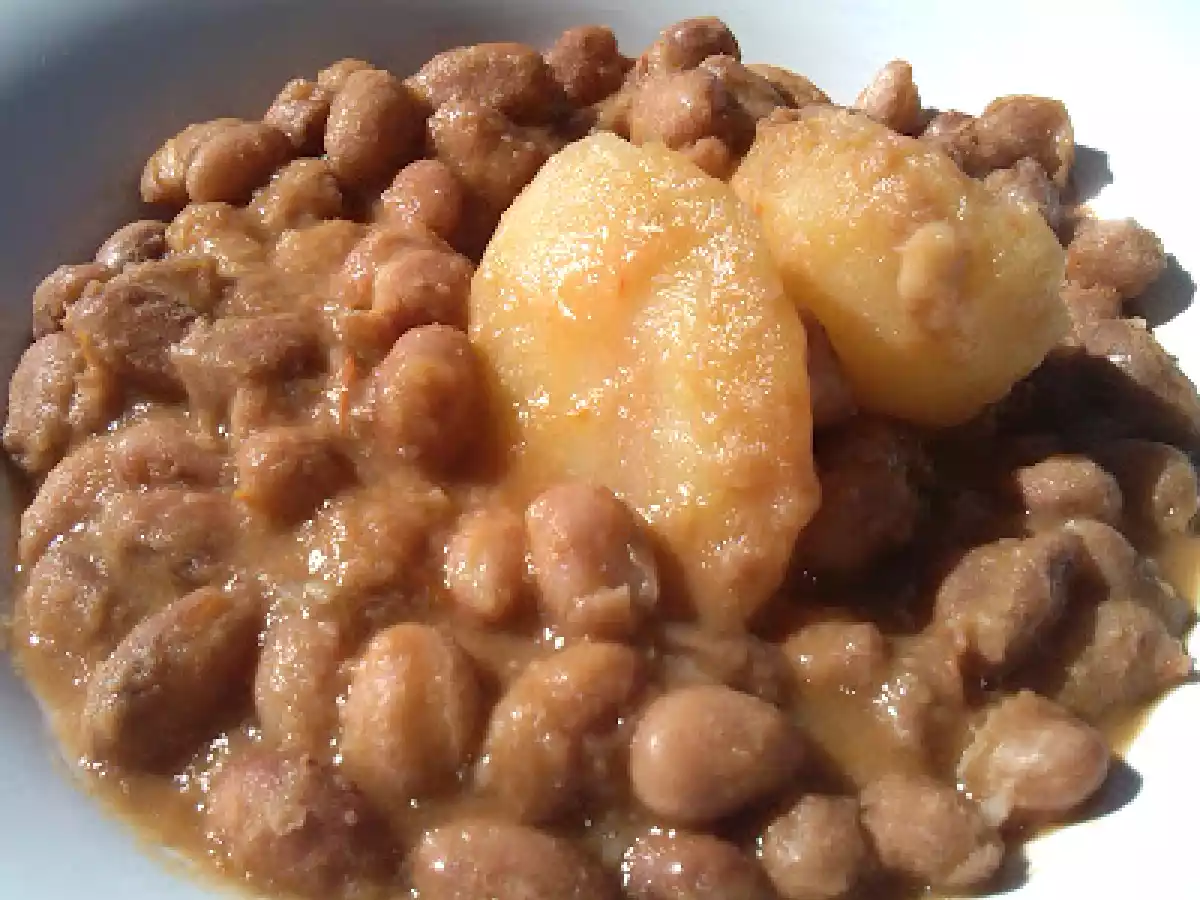 Guiso de judías pintas con patatas, en olla rápida - foto 2