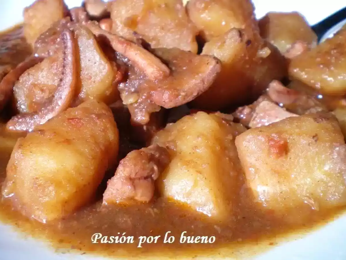 Guiso de patatas y calamares