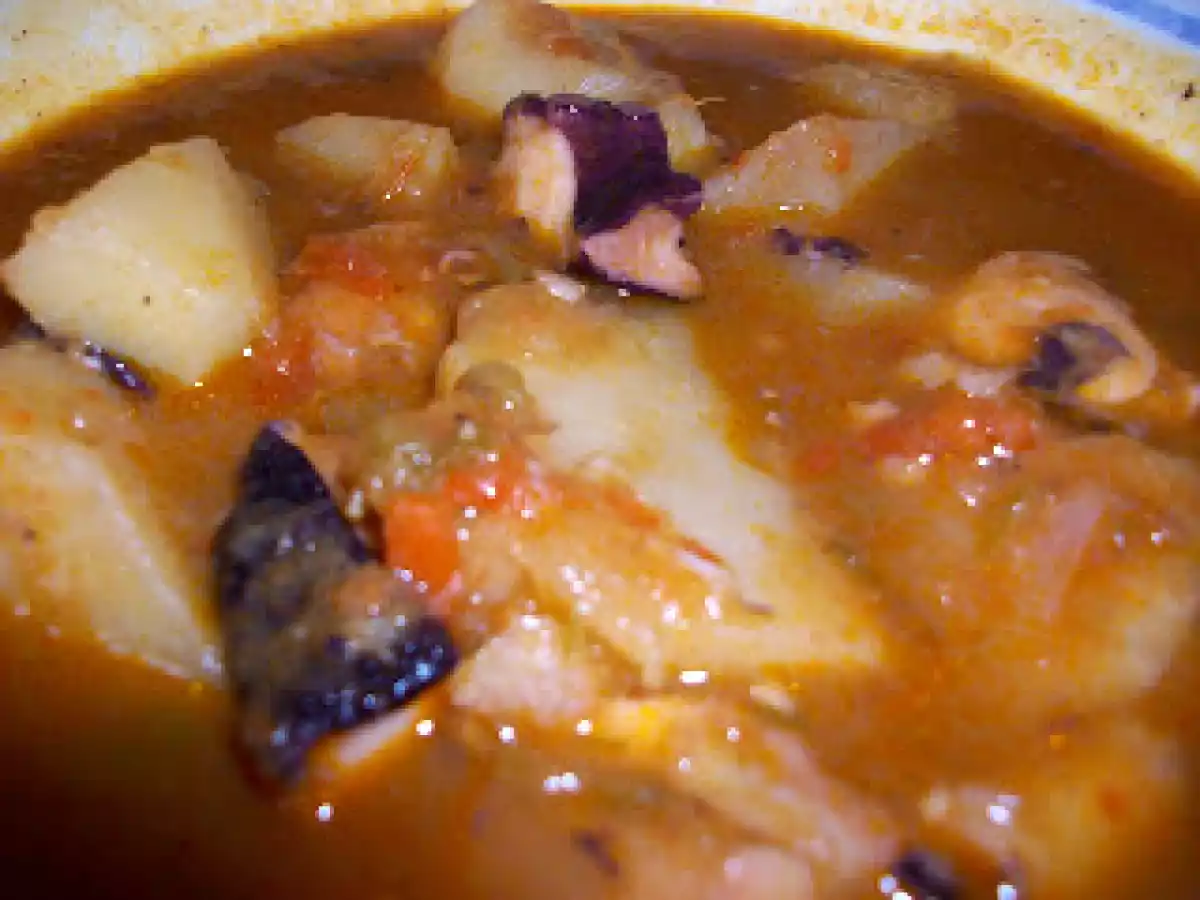 Guiso de pulpo con patatas y verduras en thermomix