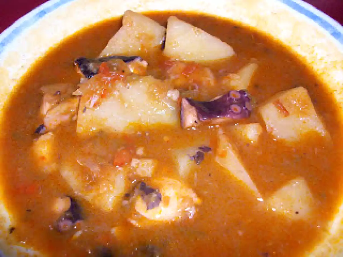 Guiso de pulpo con patatas y verduras en thermomix - foto 2