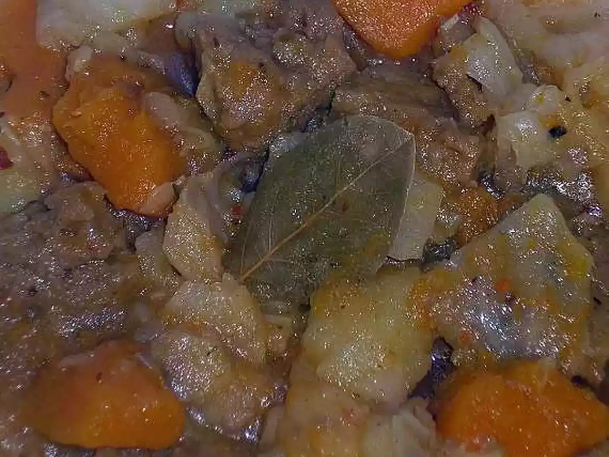 Guiso de seitán, calabaza y repollo - foto 2