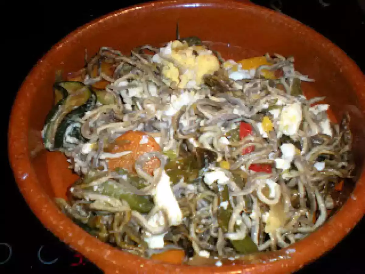 Gulas con hortalizas y huevo roto