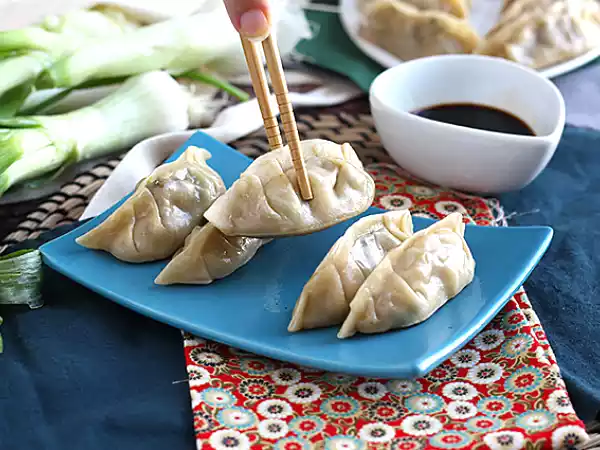 Receta Gyozas de pollo, zanahoria y champiñones