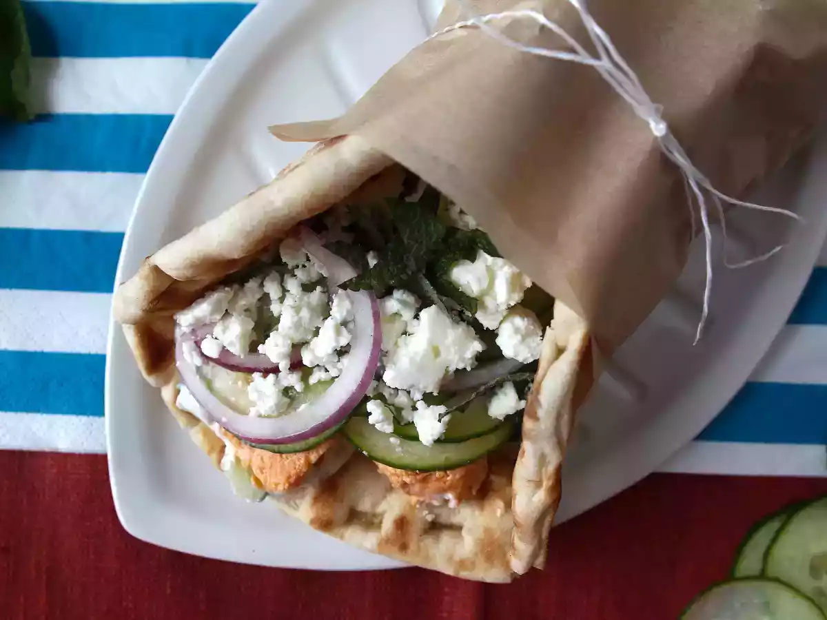 Gyros de salmón, ¡el sandwich de pescado perfecto para el verano! - foto 4