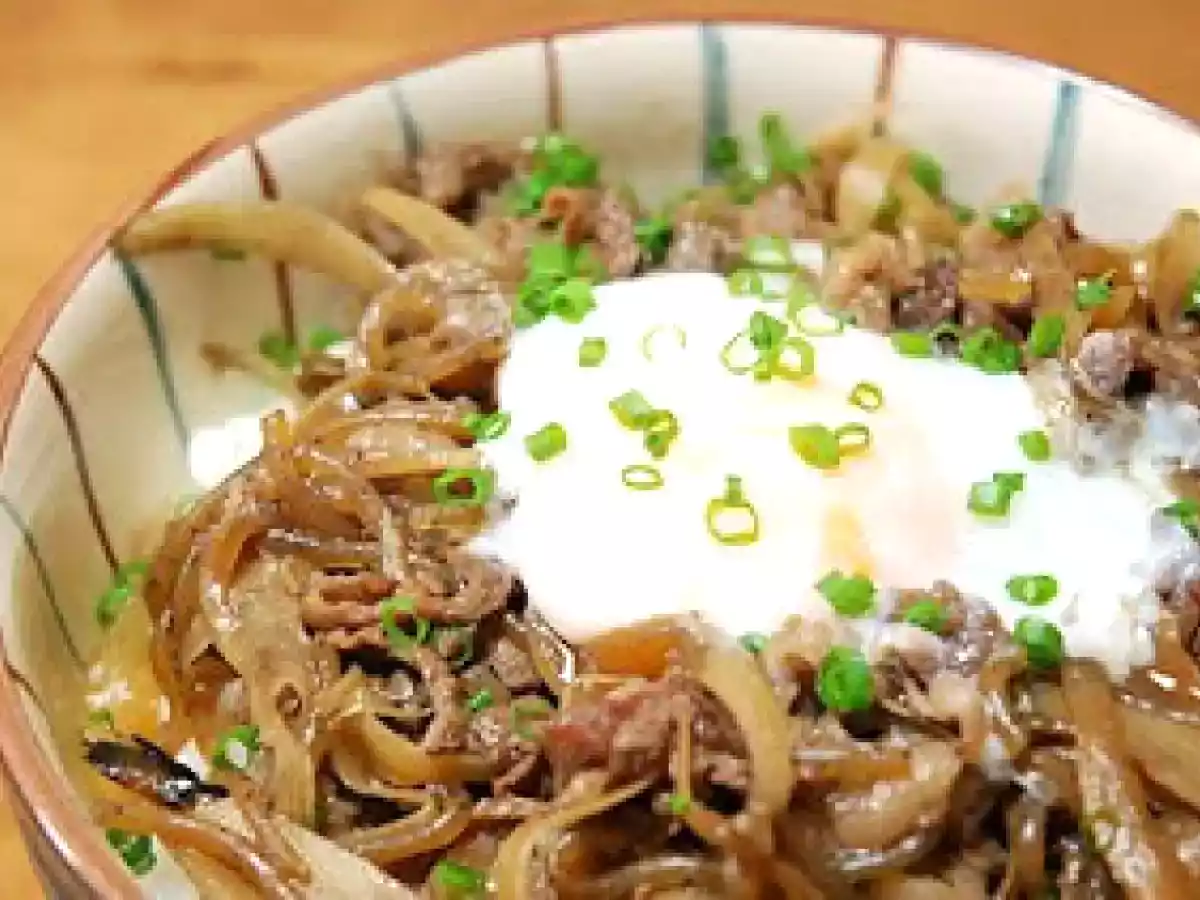 Gyudon, Ternera con arroz