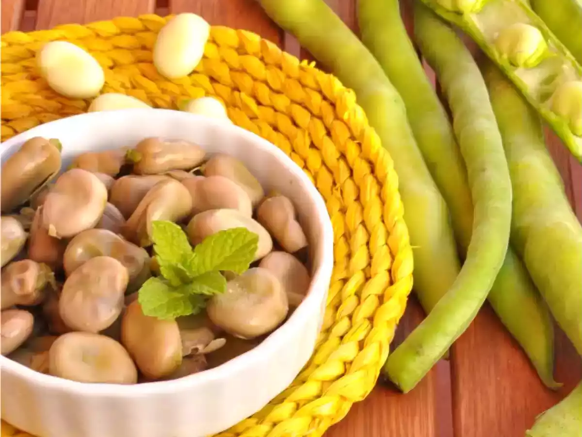 Habas enzapatás con hierbabuena