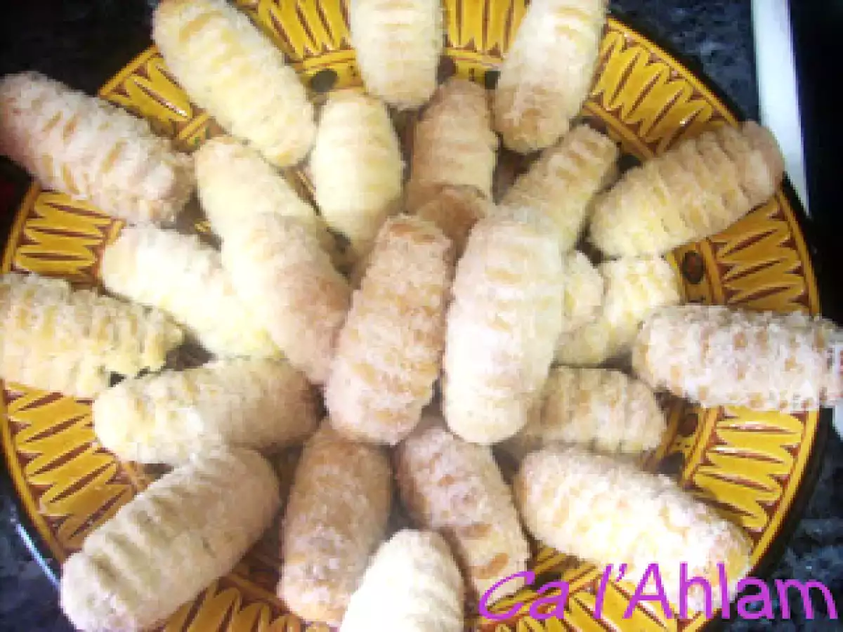 Halwa tmar (Pastitas de dátil)