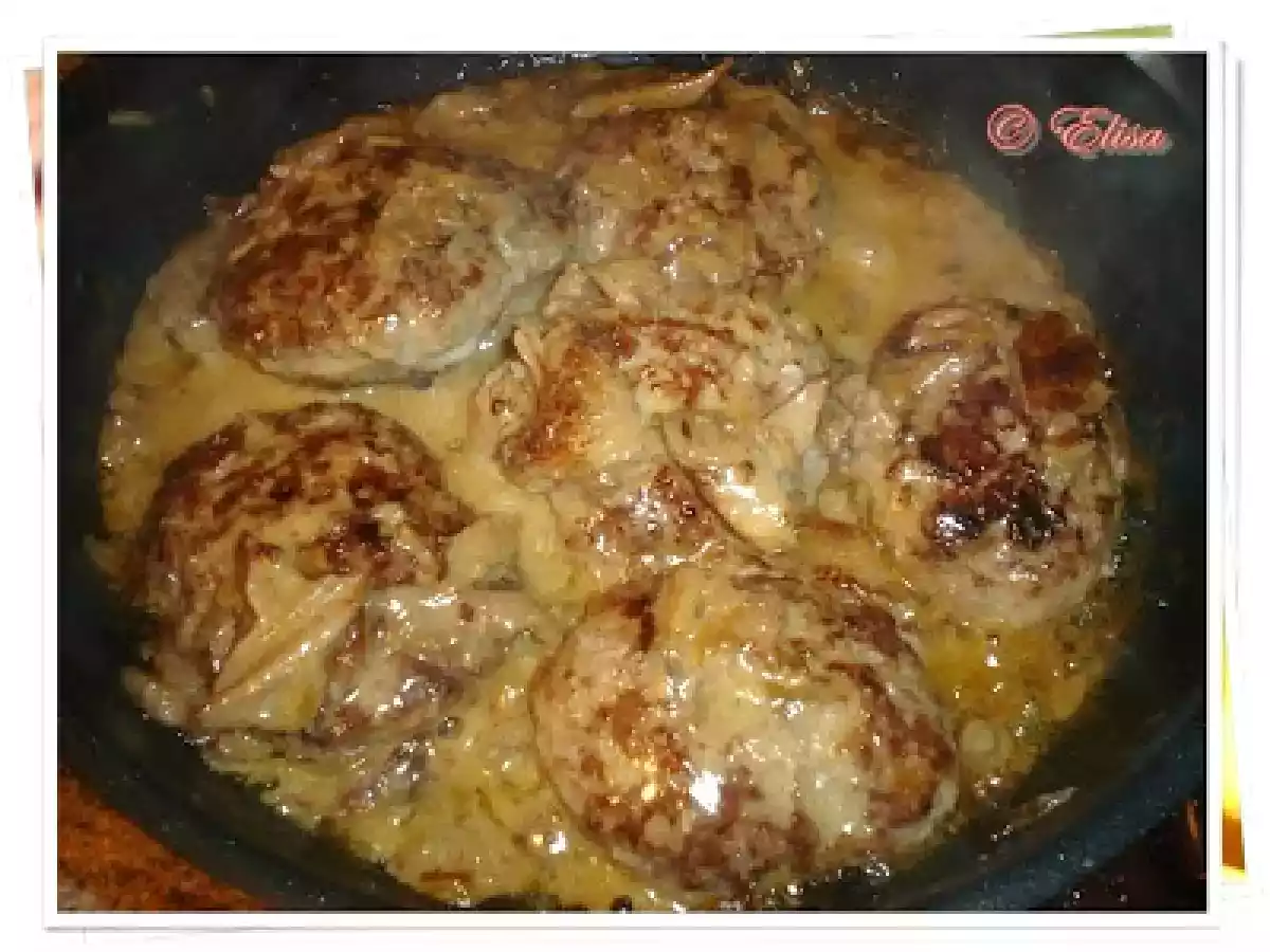 Hamburguesa en salsa de setas - foto 2