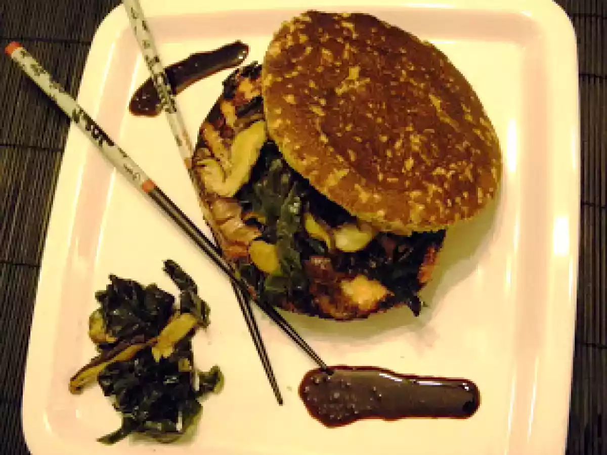 HAMBURGUESA JAPONESA - foto 3