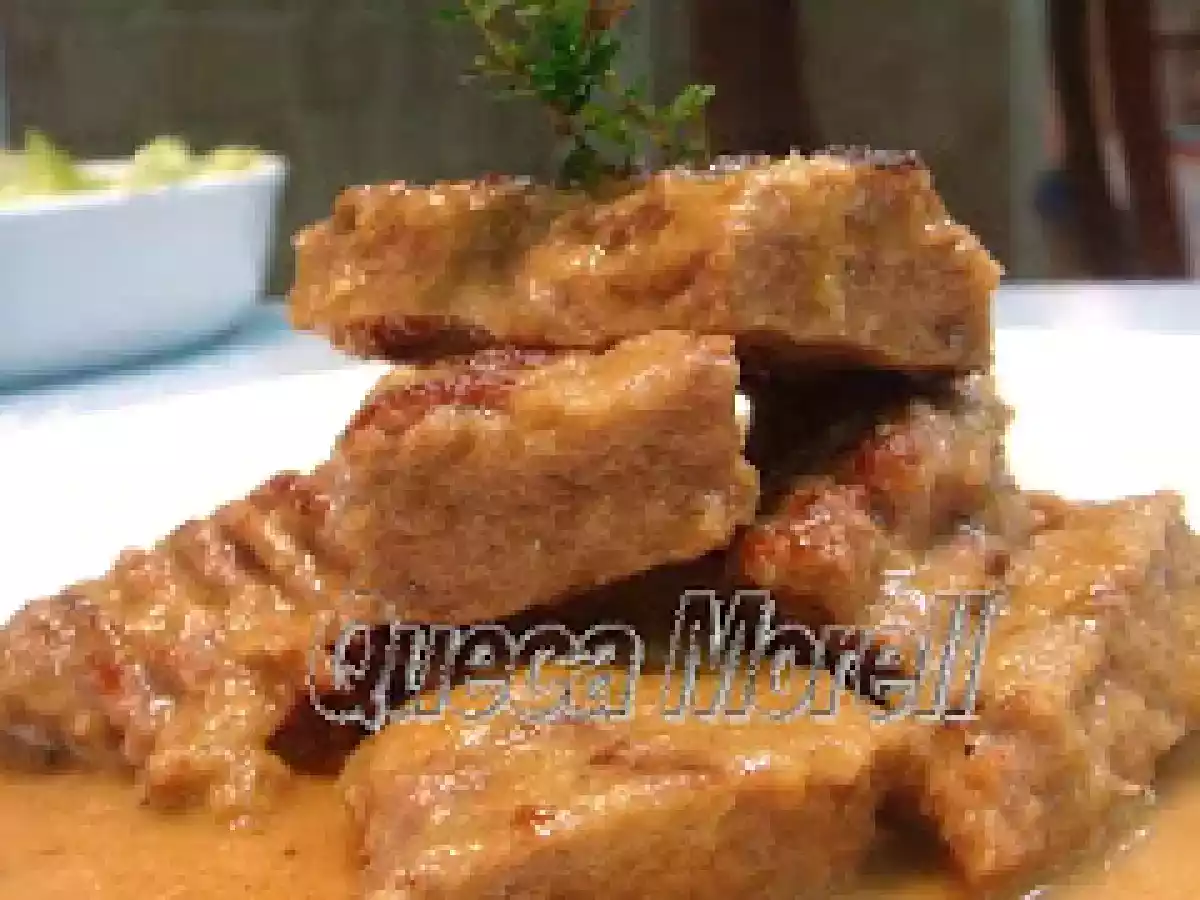 HAMBURGUESAS DE IBERICO CON SALSA DE QUESO Y BOVRIL.