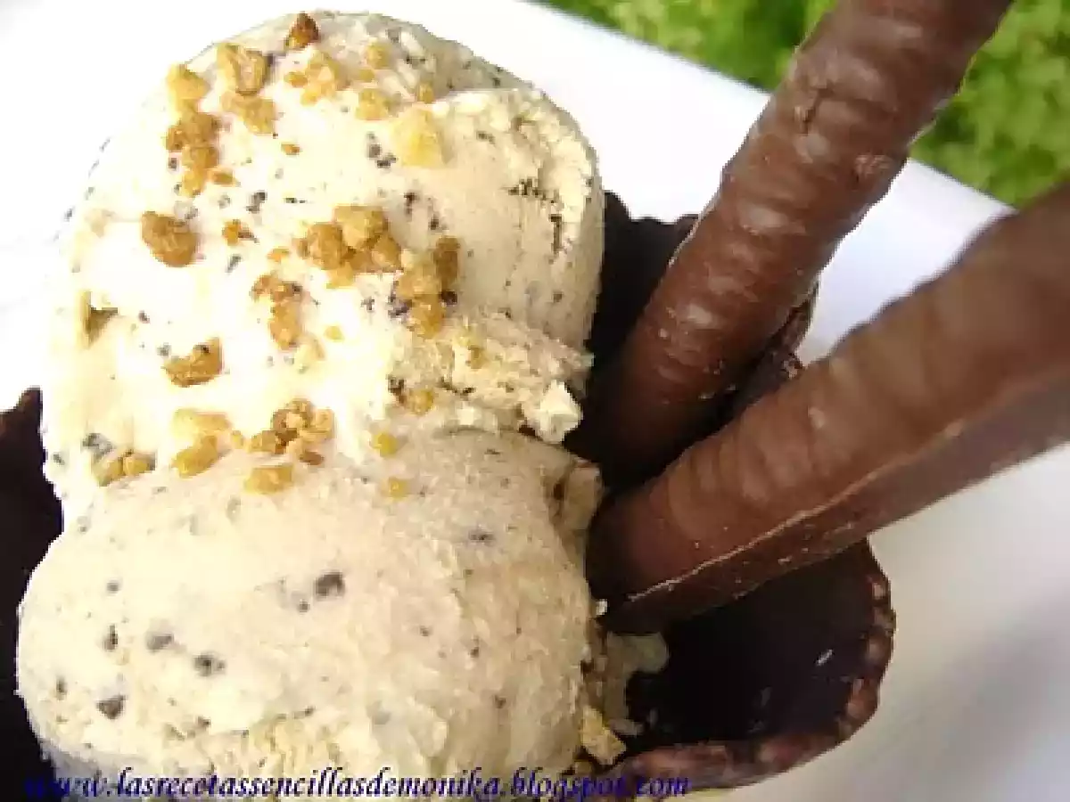 Helado de gofio y chocolate. 30 de mayo el día de canarias - foto 2