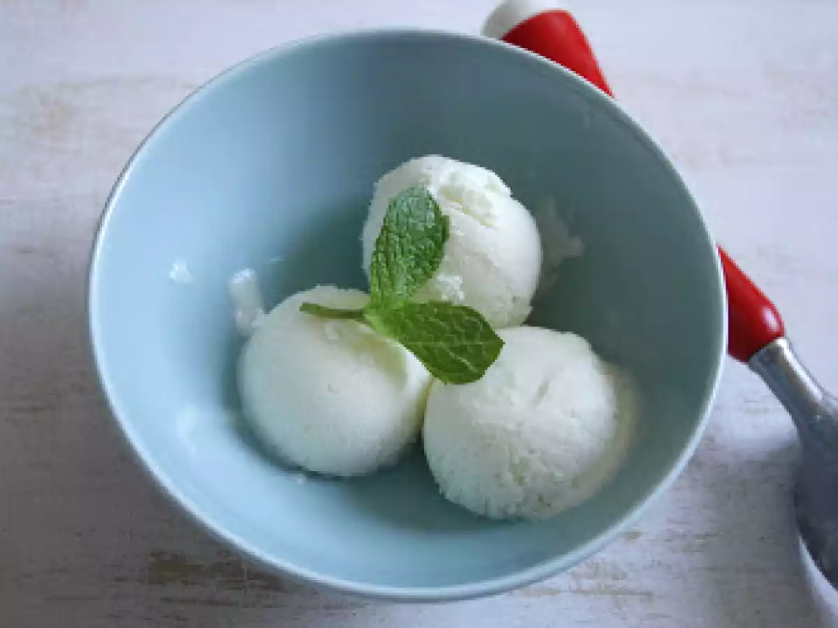 HELADO DE LIMÓN Y MENTA