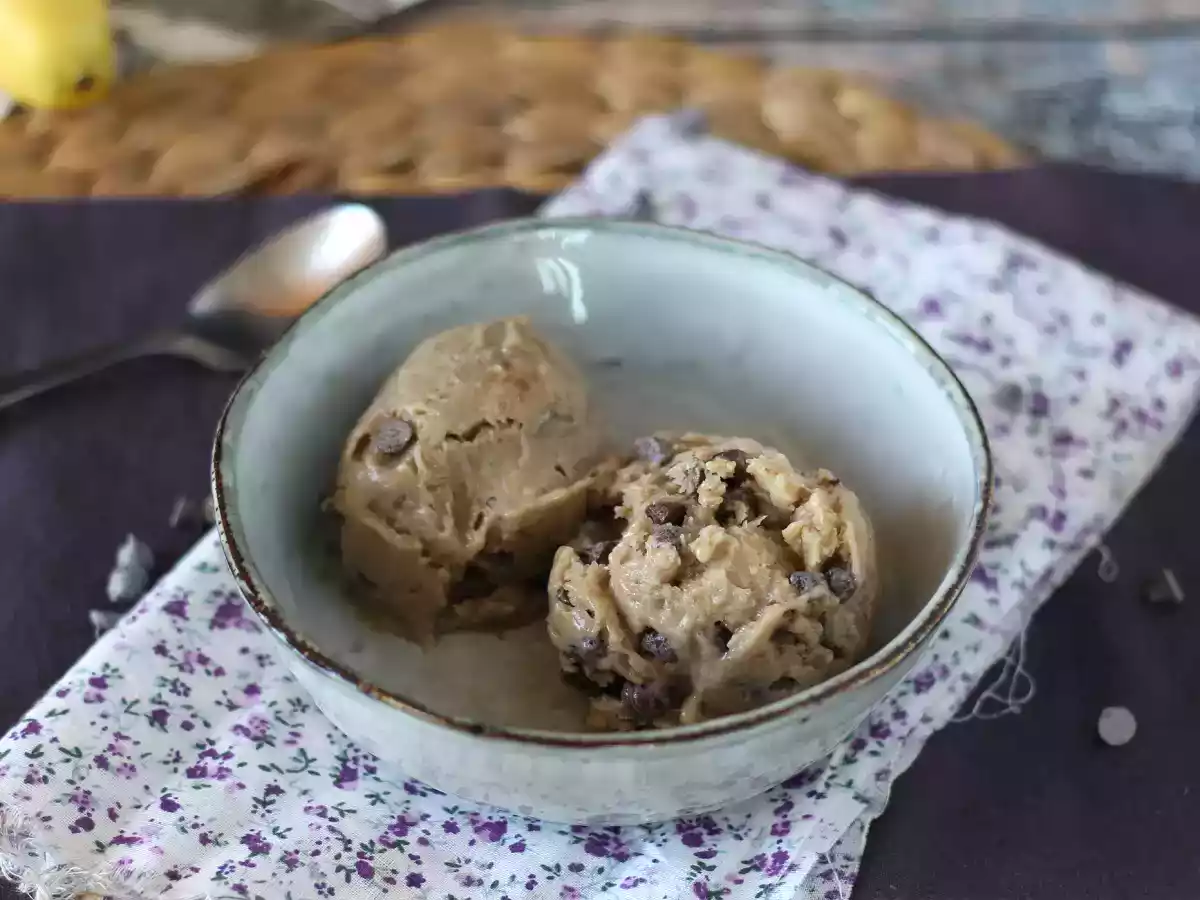 Helado de plátano vegano súper fácil y con sabor a cookie! Cookie Dough vegan