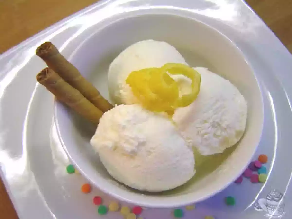 Helado de ricotta y limoncello