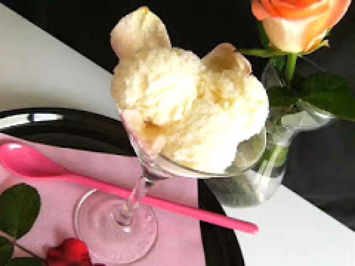Helado de Rosas con Pétalos Cristalizados - foto 2
