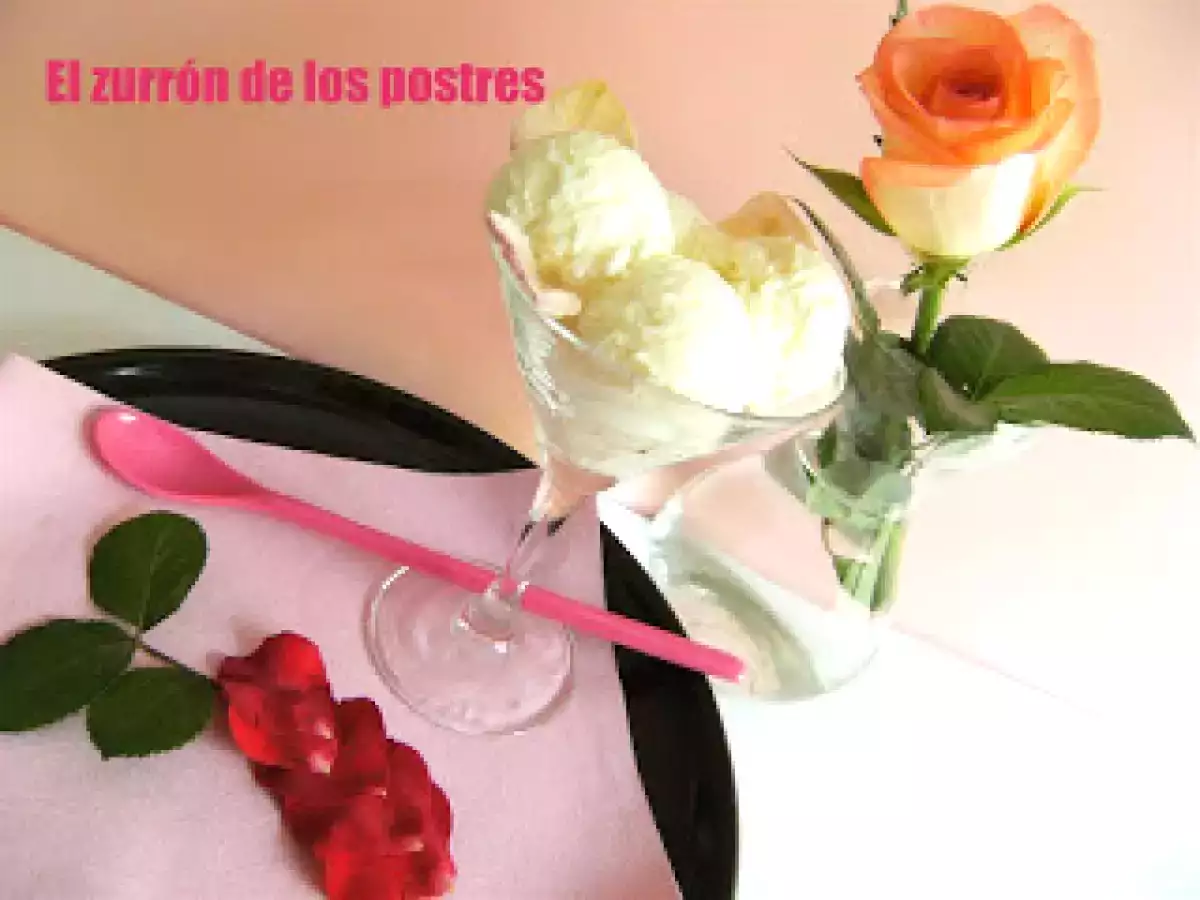 Helado de Rosas con Pétalos Cristalizados - foto 4
