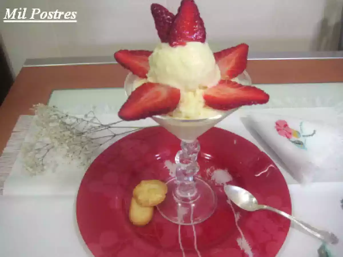 Helado de vainilla con fresas - foto 3