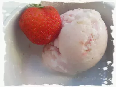 Helado de yogurt con fresas- Bajo en calorias
