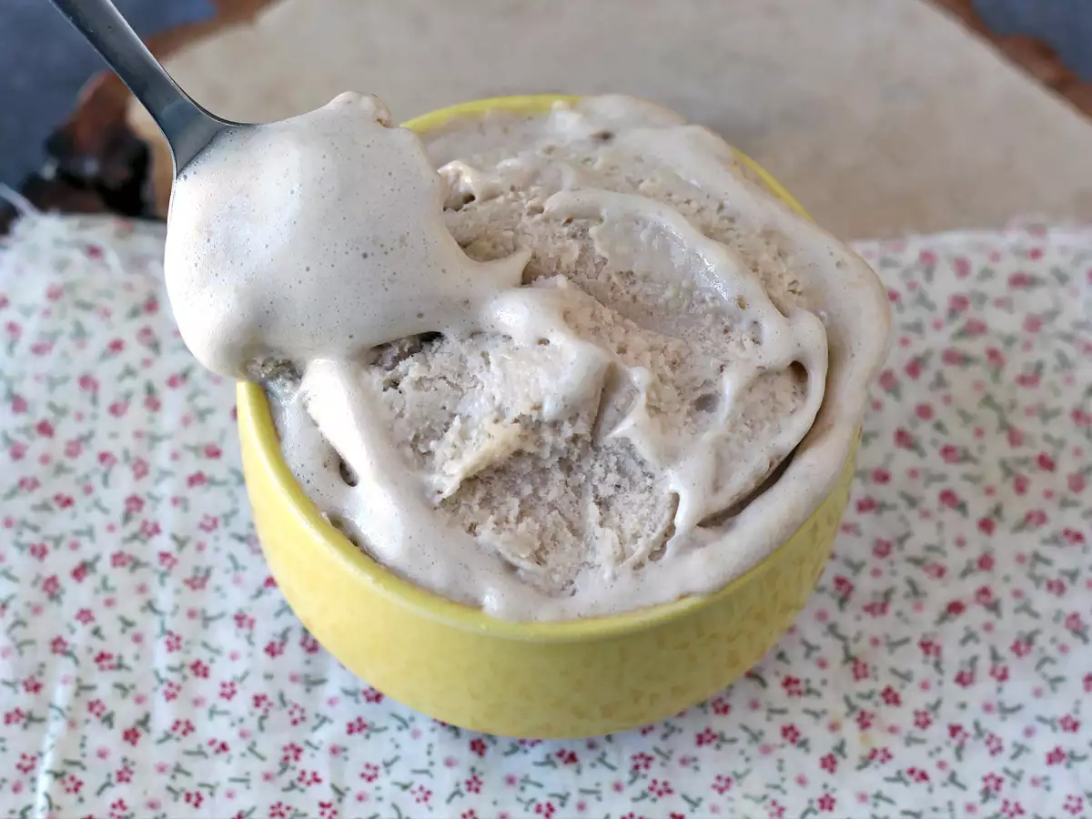 Helado proteico de vainilla con whey, rápido y con 3 ingredientes - foto 5