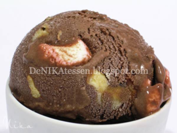 Helado Rocky Road