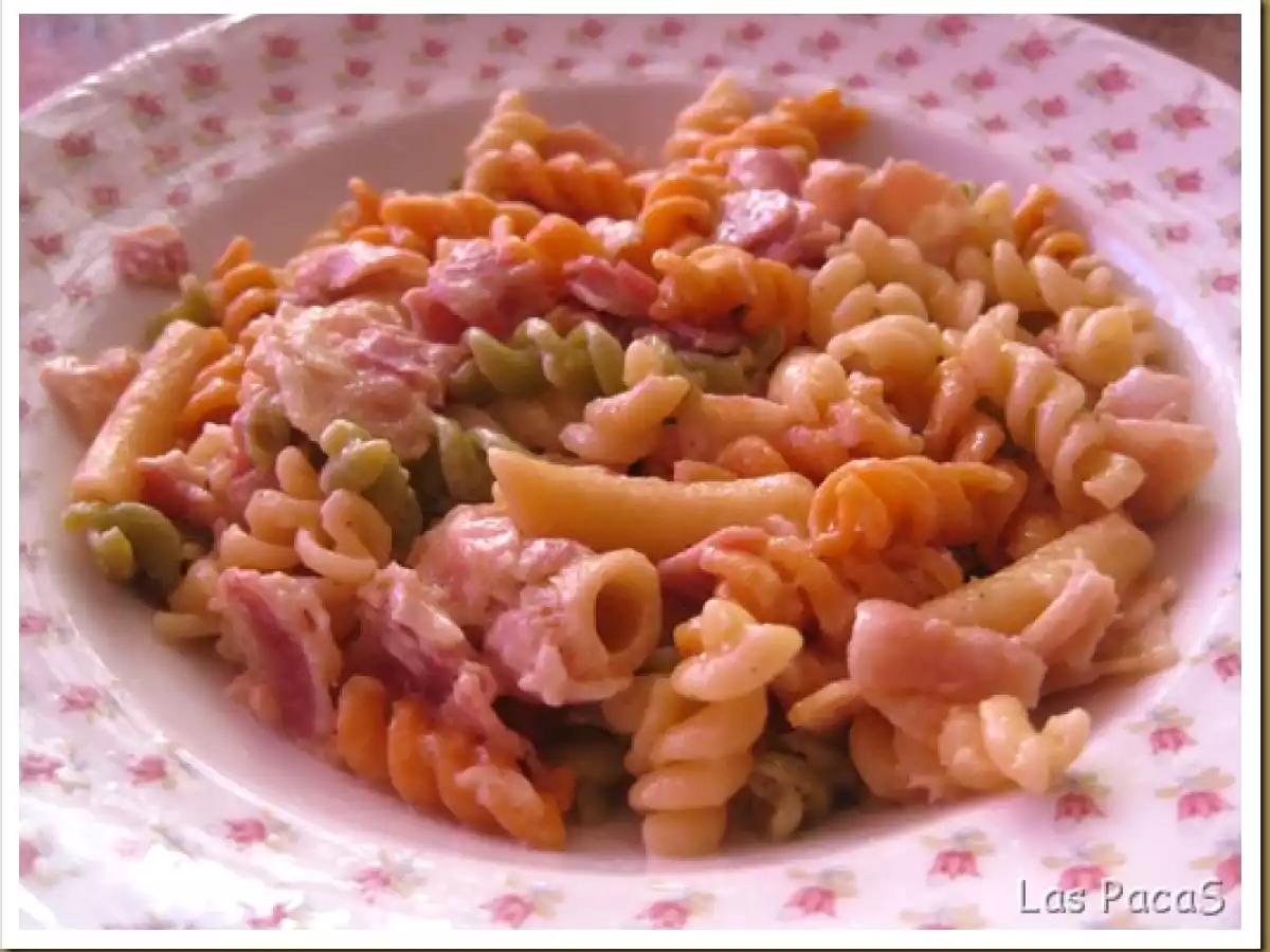 Hélices de colores a la carbonara (FC)