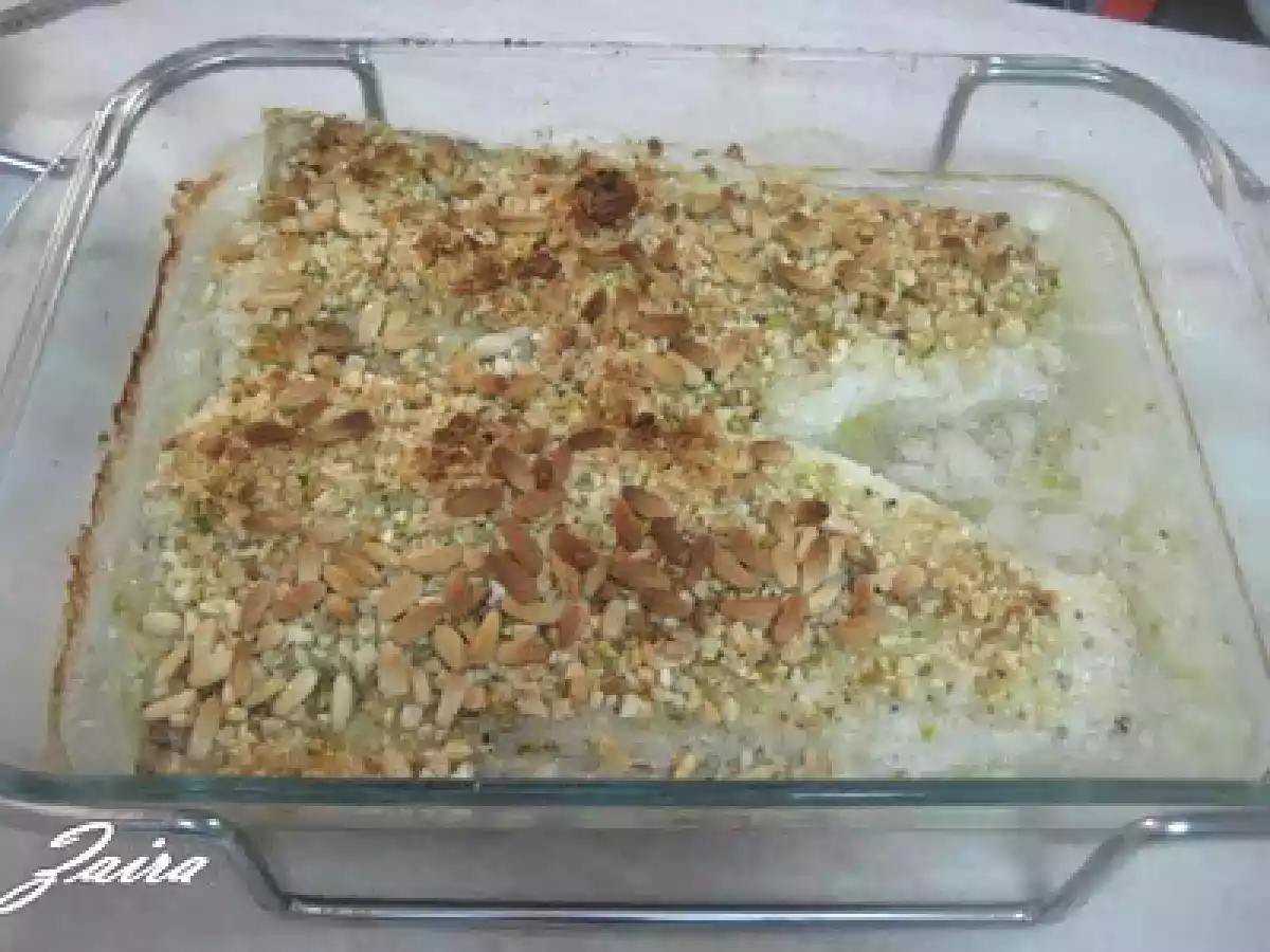 Hemc 51: Merluza en costra de frutos secos con salsa de puerros y orejones