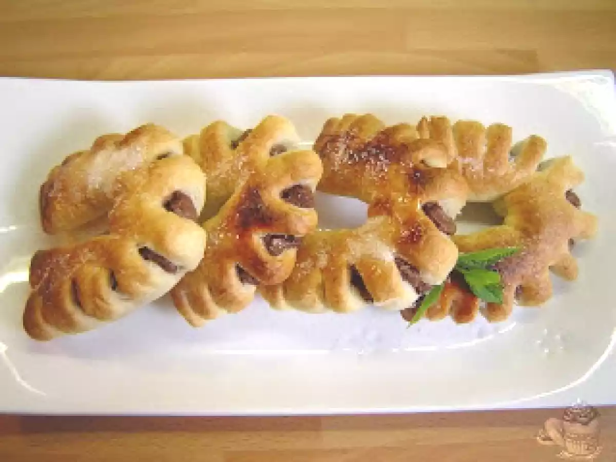 Herraduras hojaldradas de chocolate