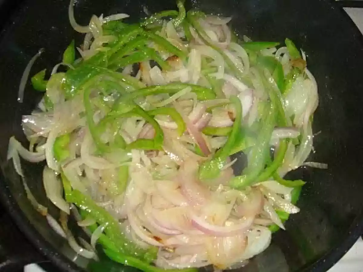 Hígado al vino blanco encebollado - foto 2