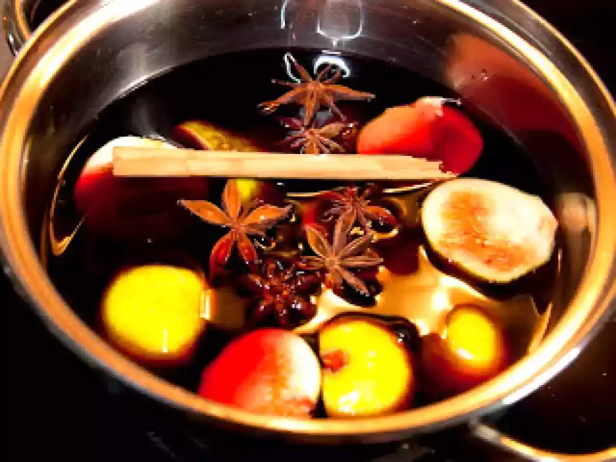 Higos confitados en vino tinto con canela y anís estrellado - foto 2