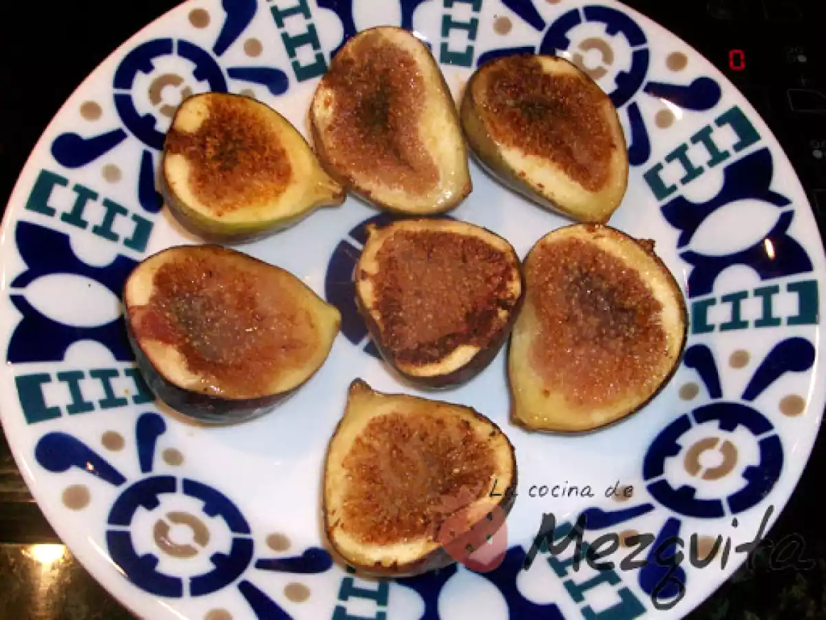 Higos rellenos de queso cremoso y bacon - foto 4