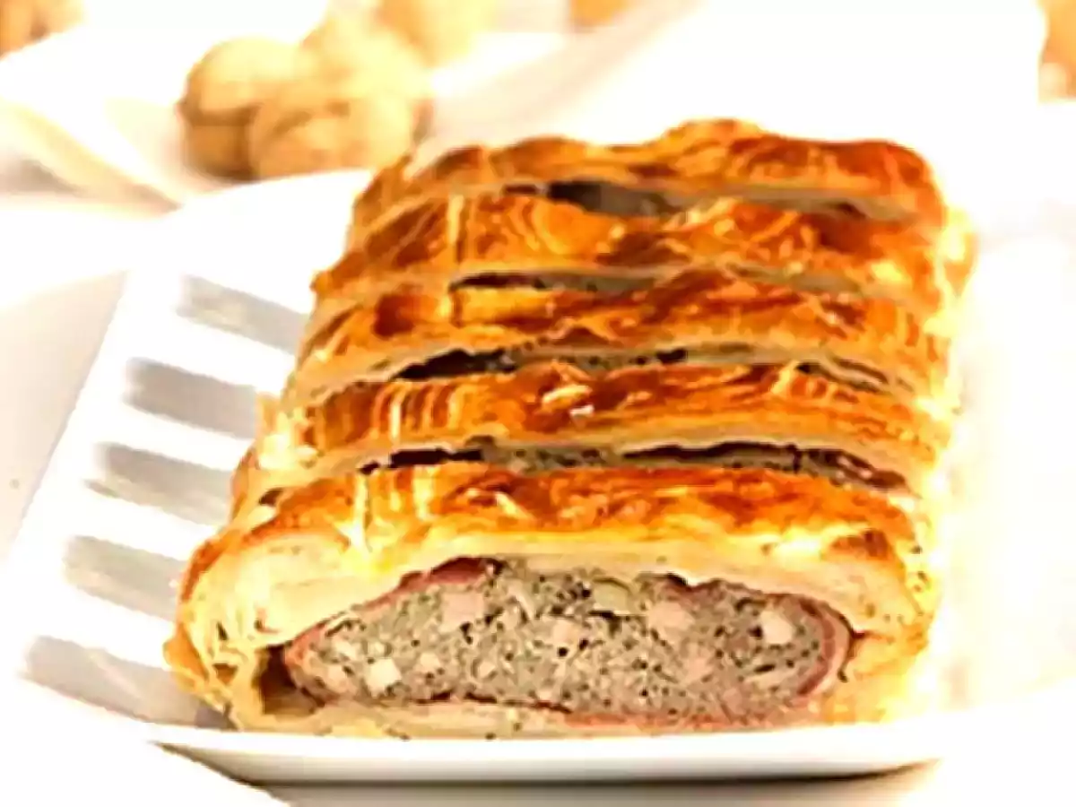 Hojaldre a la normanda con foie gras