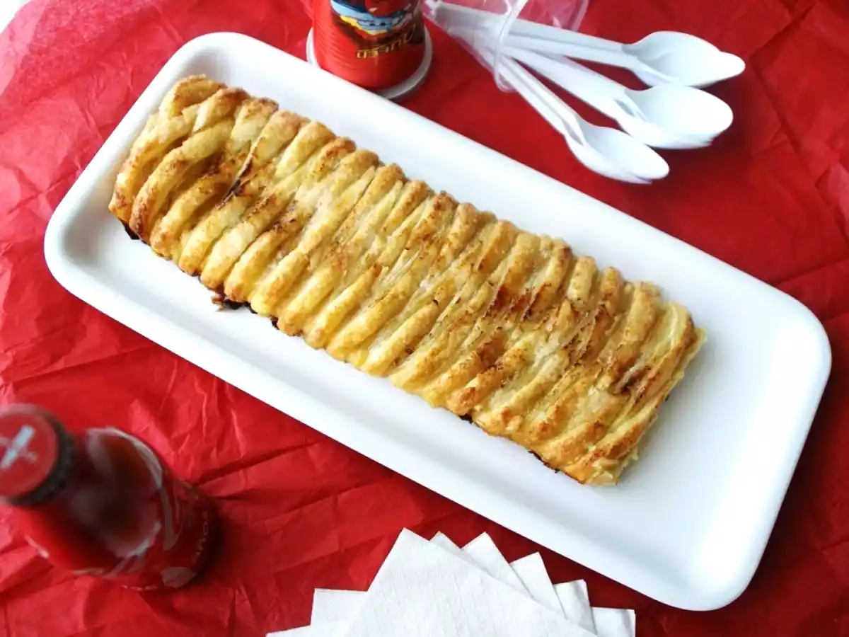 Hojaldre con pollo y cebolla caramelizada - foto 2