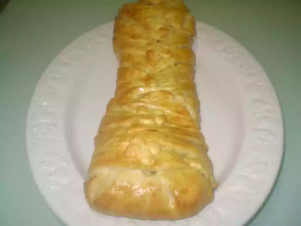 HOJALDRE DE BACALAO - foto 2