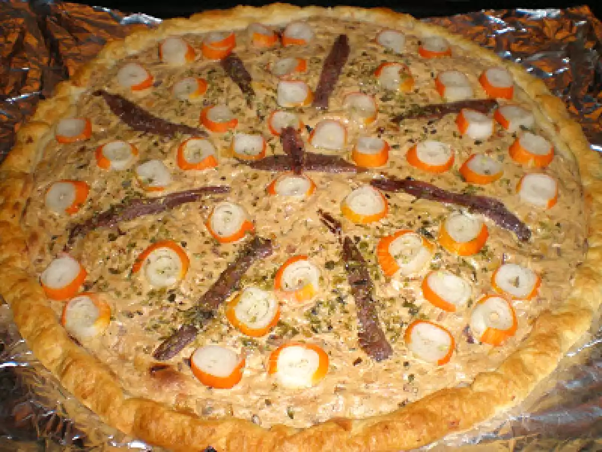 Hojaldre de surimi y anchoas