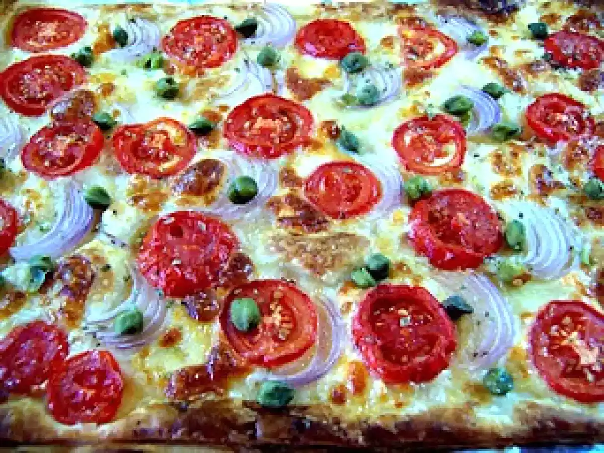 Hojaldre de tomate y cebolla