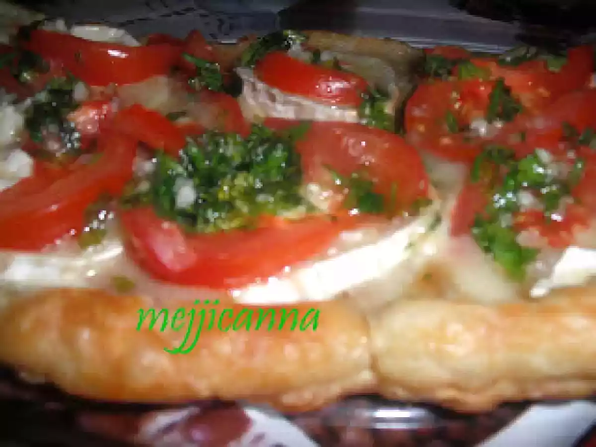 Hojaldre de tomate y queso de cabra - foto 2