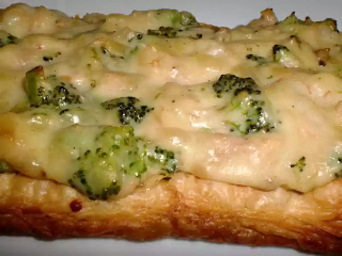 Hojaldre gratinado con atún y gambas - foto 4