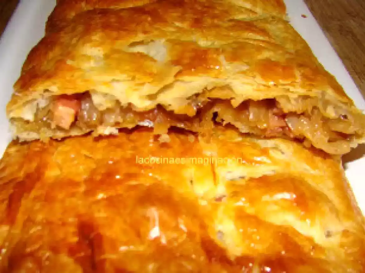 Hojaldre relleno de cebolla, bacon y uvas pasas - foto 3